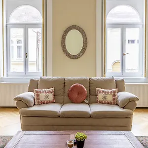Graceful & Cozy Dream Next To The Opera House Apartment Budapest